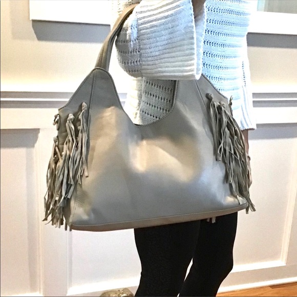 SALE❗️BOHO CHIC TASSELED LEATHER BAG/TOTE - Picture 3 of 16